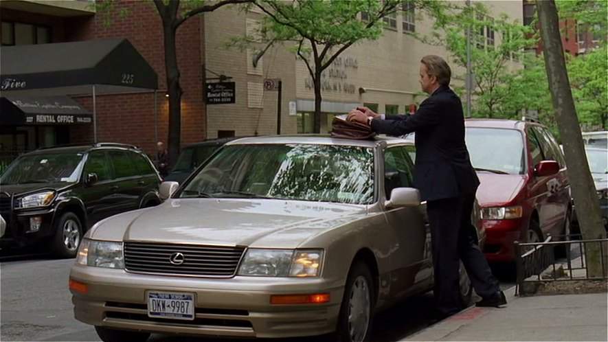 Lexus LS 400