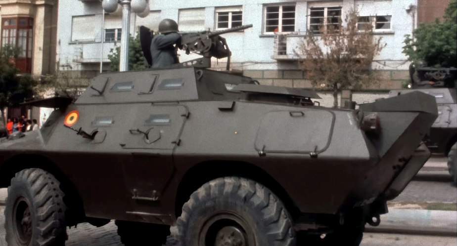 Cadillac-Gage Commando V100