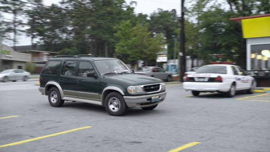 Ford Crown Victoria