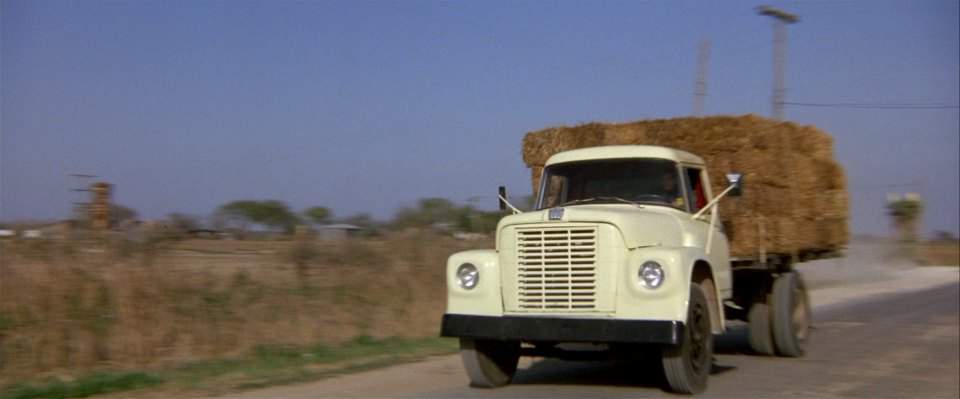 International Harvester Loadstar