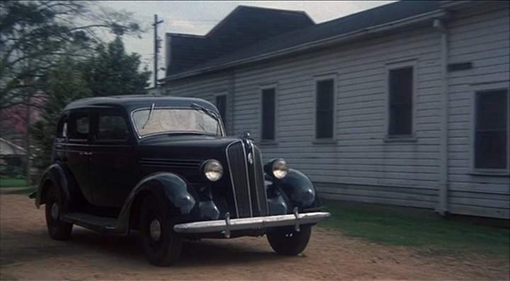 Plymouth De Luxe