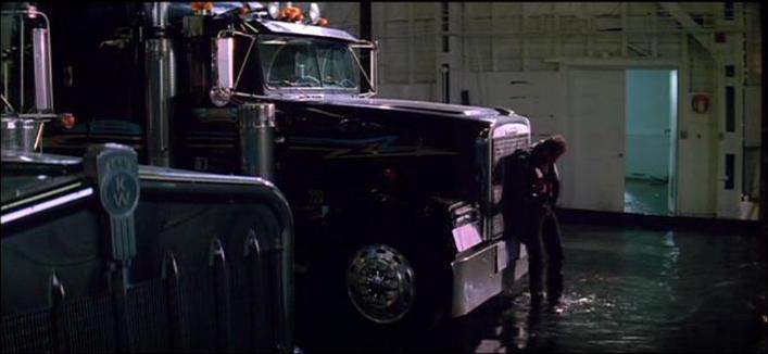 Freightliner Classic XL