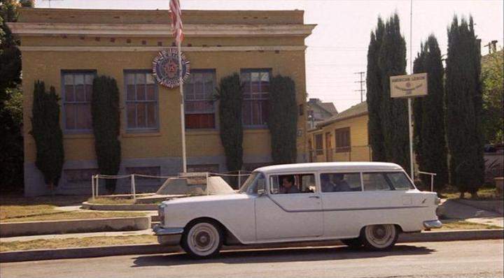 Pontiac Chieftain 860 Station Wagon