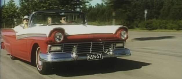 Ford Fairlane 500 Sunliner