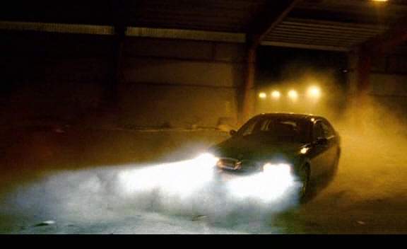 BMW 745i
