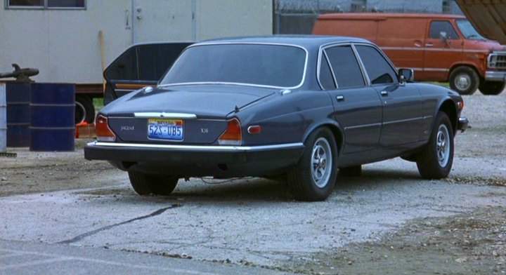 Jaguar XJ6