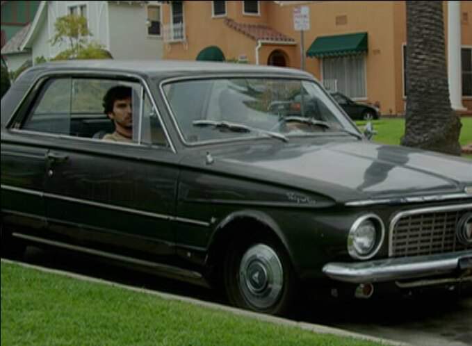 Plymouth Valiant Signet