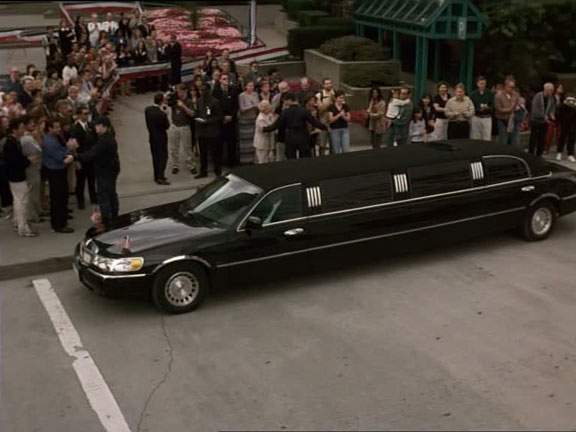 Lincoln Town Car Stretched Limousine