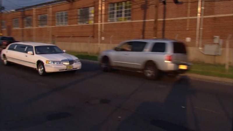 Lincoln Town Car Stretched Limousine