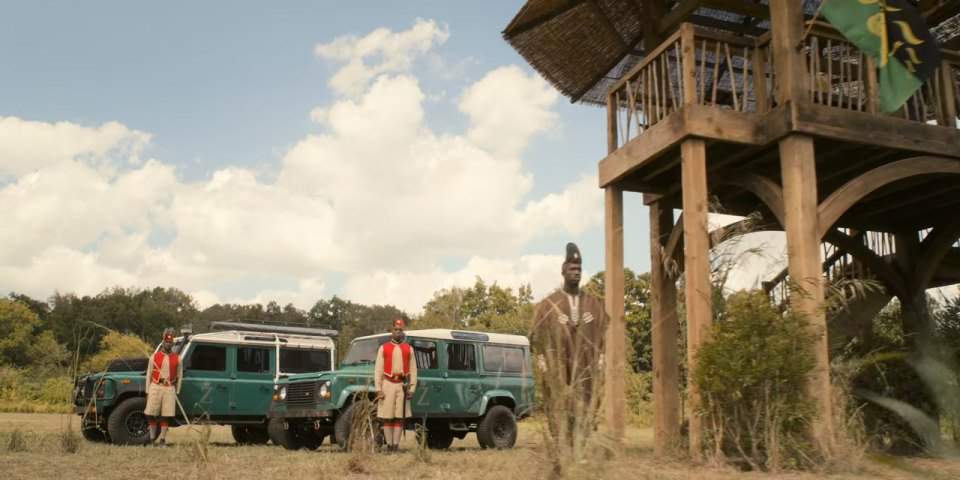Land-Rover Defender 110 NAS Station Wagon