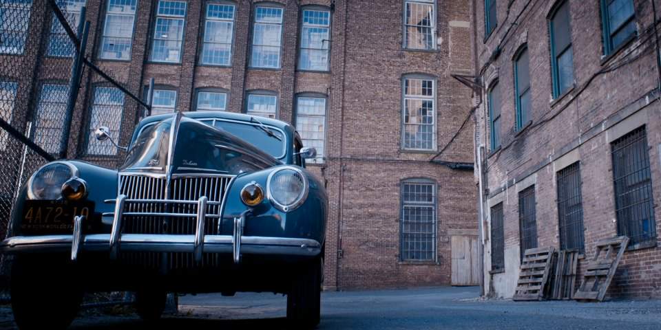 Ford V8 De Luxe