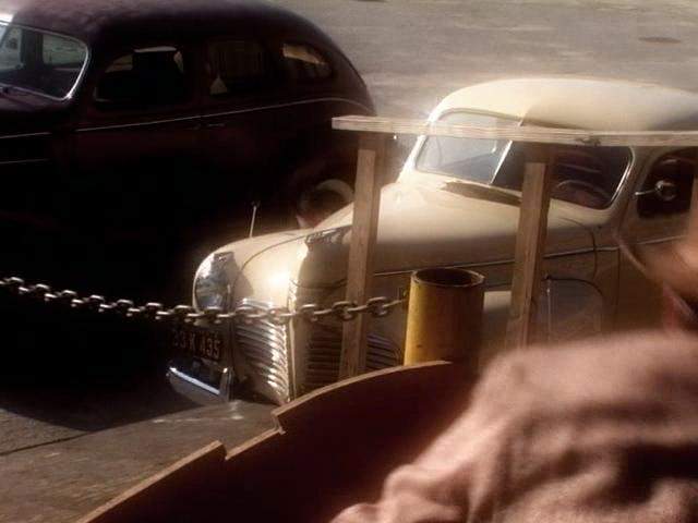 Plymouth De Luxe