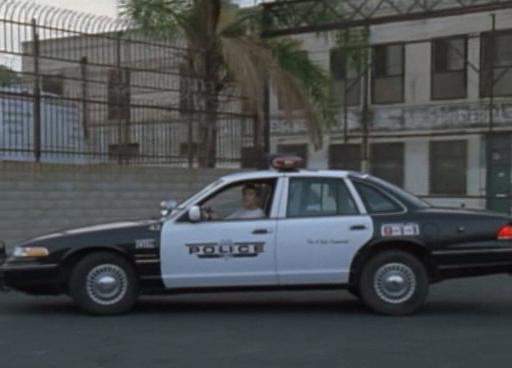 Ford Crown Victoria