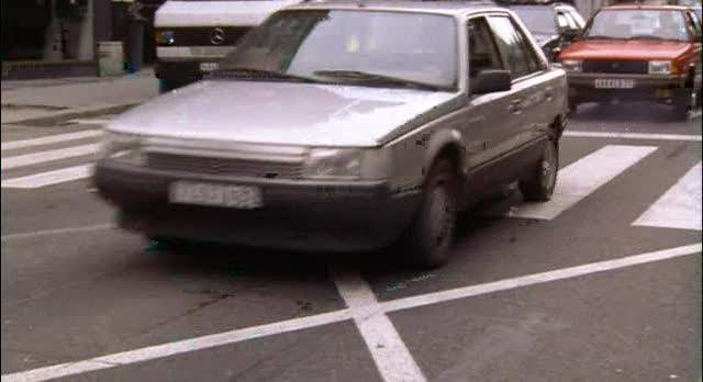 Renault 25