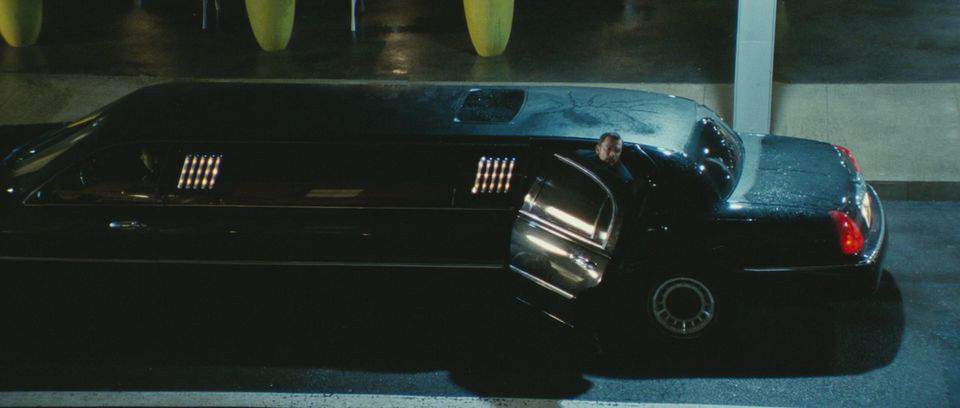 Lincoln Town Car Stretched Limousine