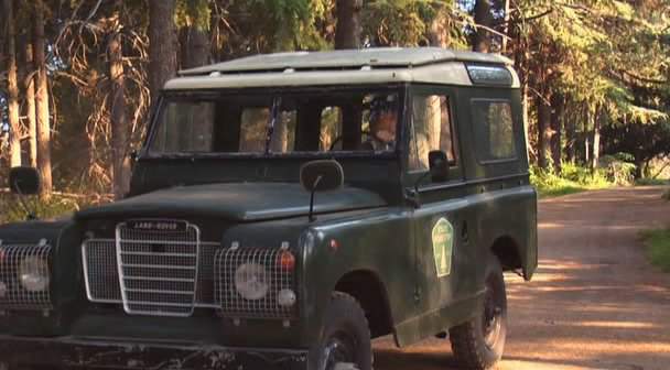 Land-Rover 88'' Series III Station Wagon