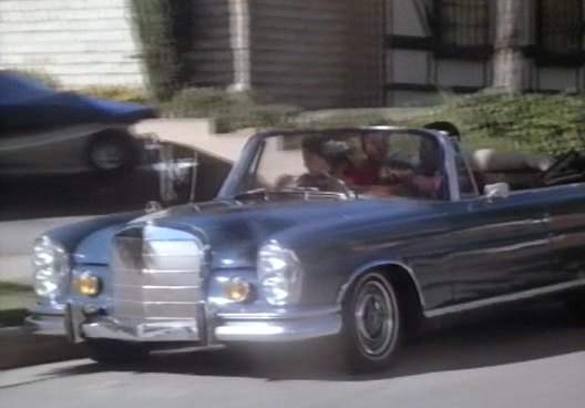 Mercedes-Benz 220 SE Cabriolet