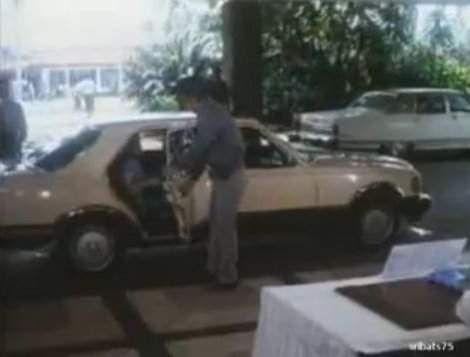 Mercedes-Benz 560 SEL