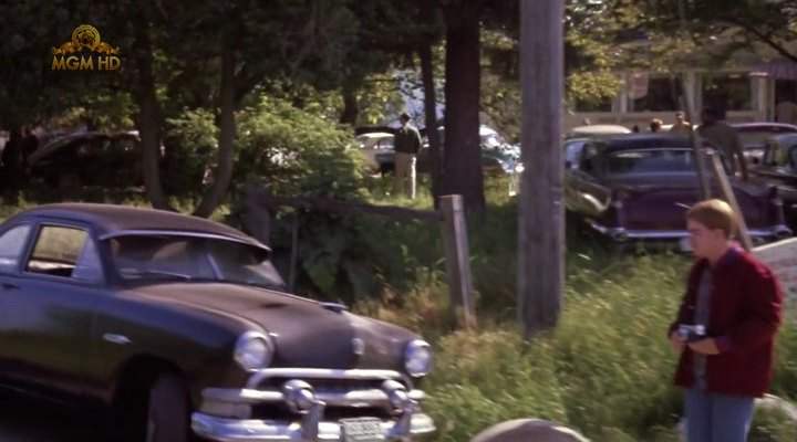 Ford De Luxe