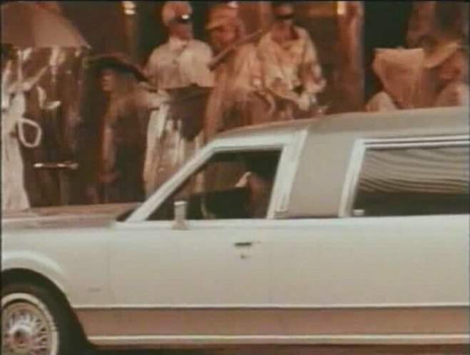 Lincoln Town Car Stretched Limousine