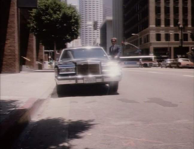 Lincoln Town Car Stretched Limousine