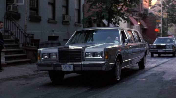 Lincoln Town Car Stretched Limousine
