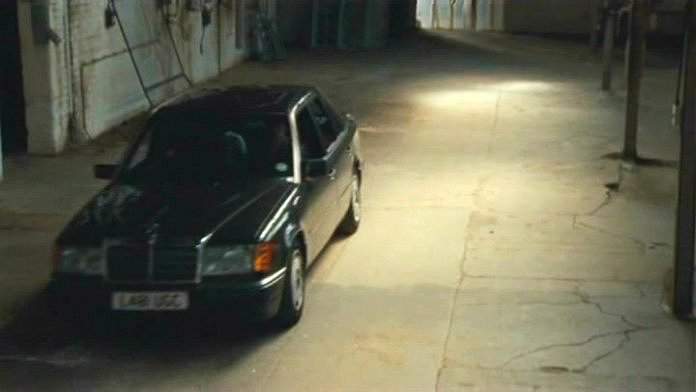 Mercedes-Benz 220 E