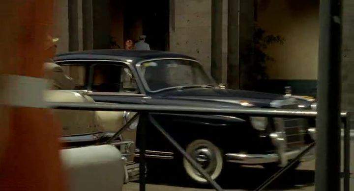 Mercedes-Benz 220 S