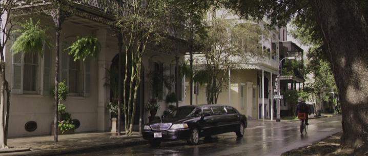 Lincoln Town Car Stretched Limousine