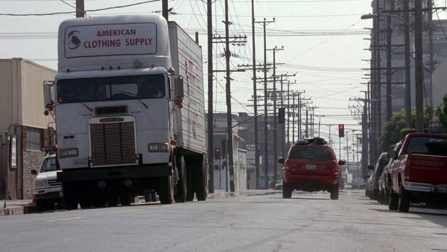 Freightliner FLA 086