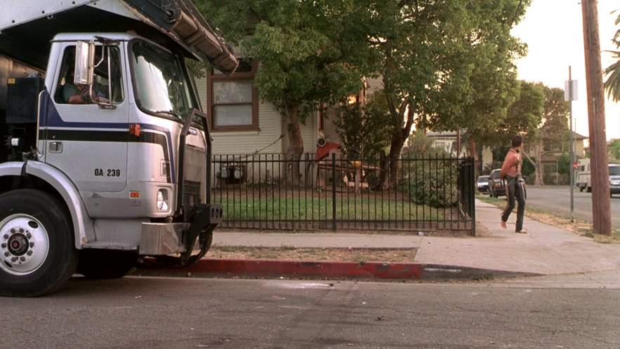 WhiteGMC Xpeditor WX 42