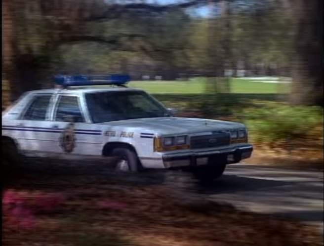 Ford LTD Crown Victoria