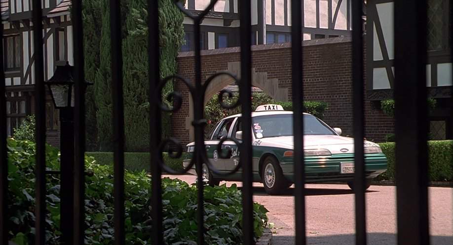 Ford Crown Victoria