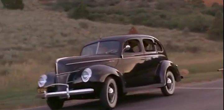 Ford V8 De Luxe