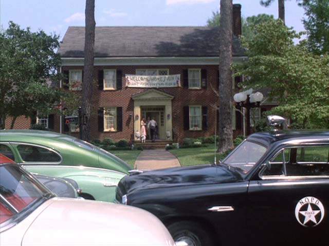 Ford De Luxe