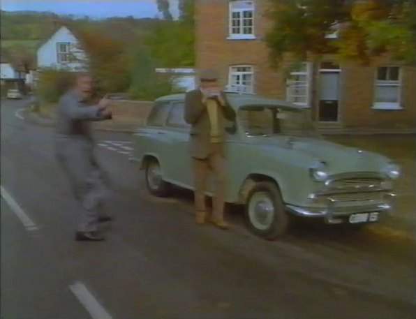 Morris Oxford Traveller Series IV