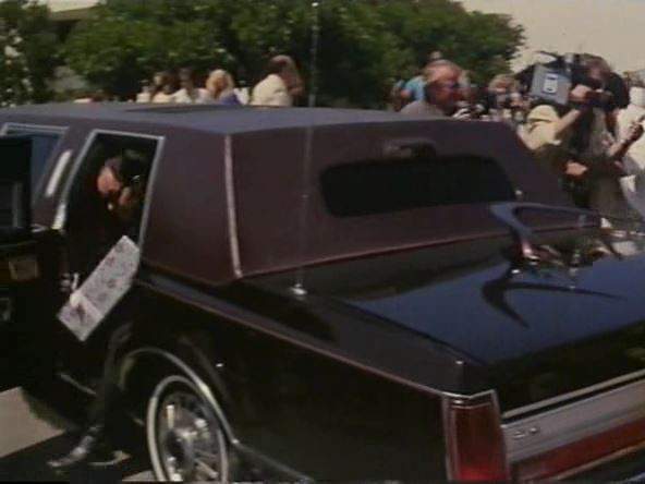 Lincoln Town Car Stretched Limousine