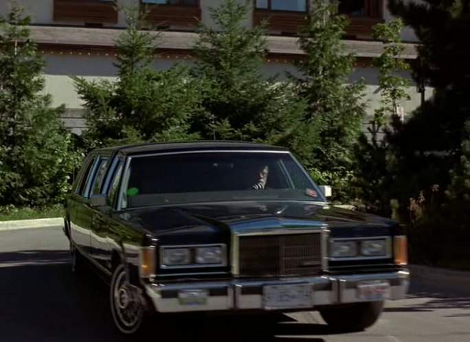 Lincoln Town Car Stretched Limousine