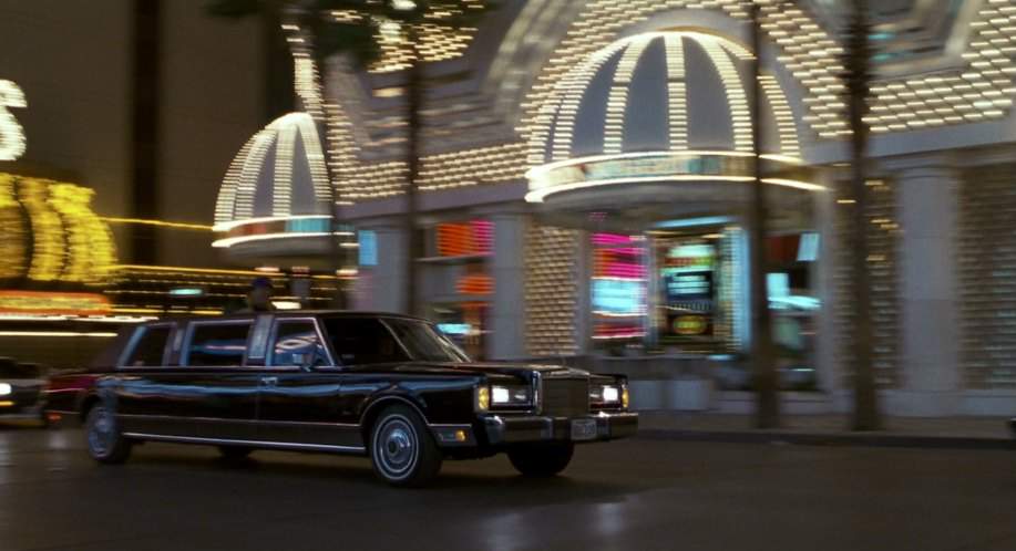 Lincoln Town Car Stretched Limousine