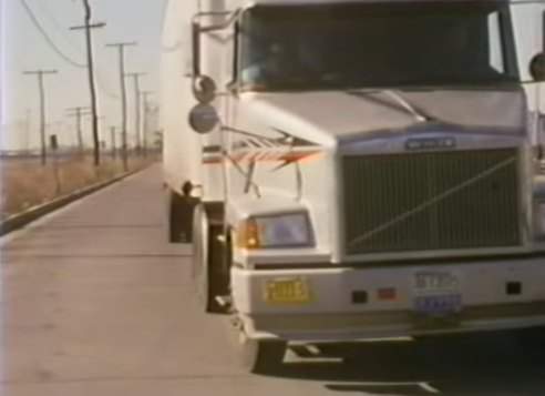 WhiteGMC WIA 64T