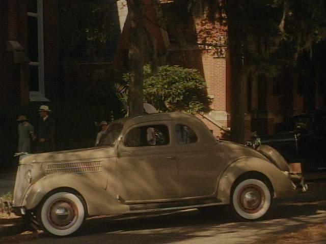 Ford V8 De Luxe