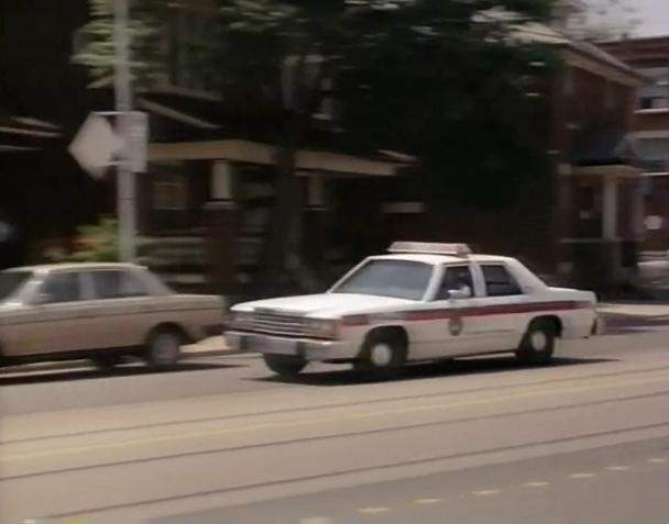 Ford LTD Crown Victoria