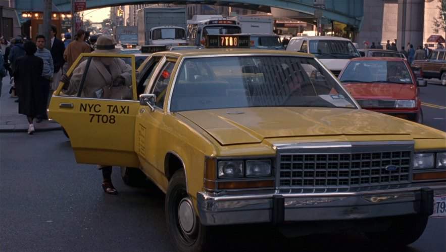 Ford LTD Crown Victoria