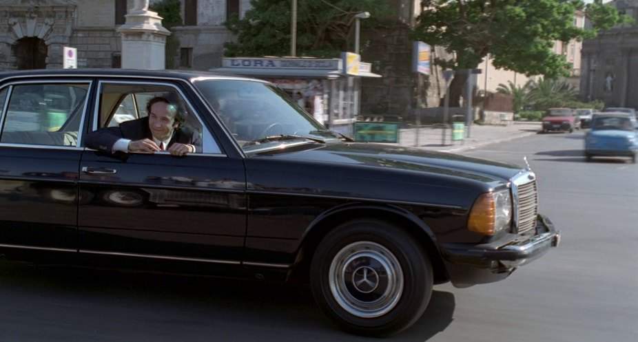 Mercedes-Benz 