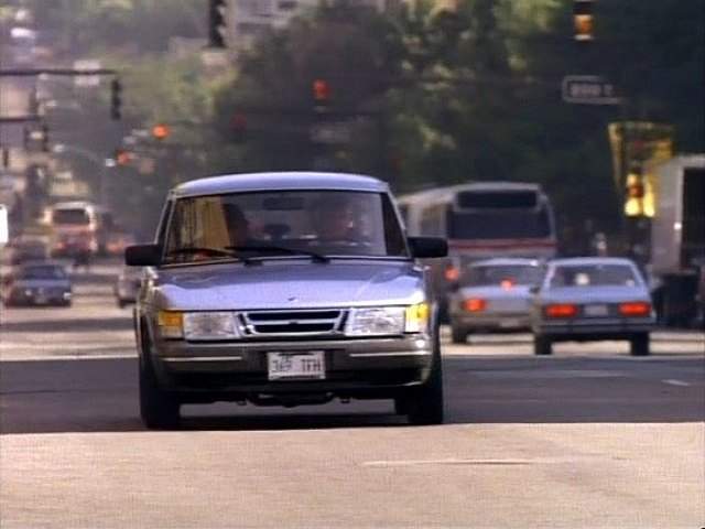 SAAB 900