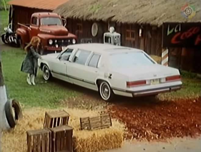 Ford Grand Marquis Stretched Limousine