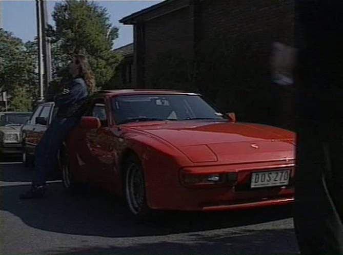 Porsche 944