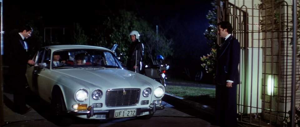 Jaguar XJ6
