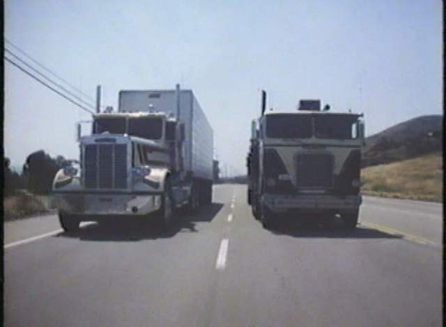 Freightliner FLC 120 64 T