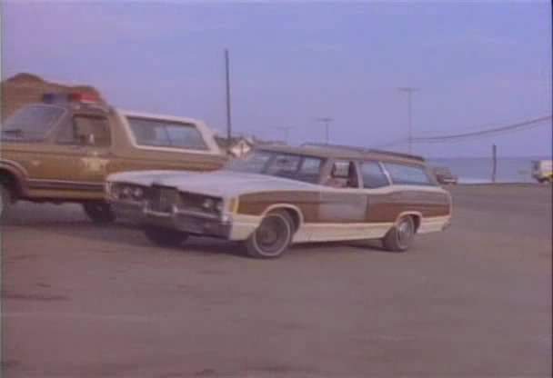 Ford LTD Country Squire